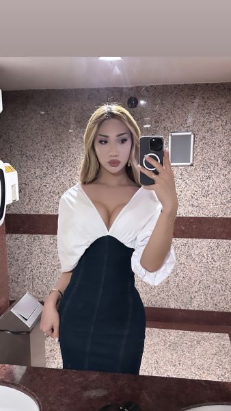 Hi ☺️
I'm Sultana from Asian Kazakhstan
İ can you make your massages to relax
İ will give you have a good time 🥰🍷
See you 🤗
I'm super top 20 cm 🍆
And super bottom 🍑🚦
My Instagram karin__a9