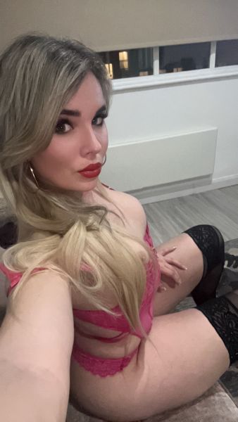My name is Allicia Mancini on request
  I will be in town for a short season for men of good taste and fine treatment.
  I will be your perfect girlfriend.  I will fulfill all her fantasies and desires very intensely.
  I am very patient with beginners and work with taboo Crossdess.  I am activated for passive submissives and very active for them who want to have a real female in bed.  I take care of couples without frills, very naughty 