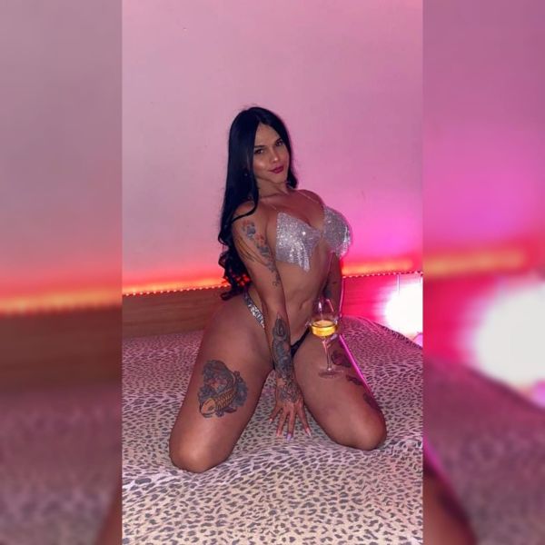 HELLO MY LOVERS I AM GENESIS KATHALEYA A BEAUTIFUL COLOMBIAN AND 100% REAL TRANY .. WHO HAS COME TO YOUR TOWN TO FULFILL YOUR FANTASIES AND CRAZY FETISH