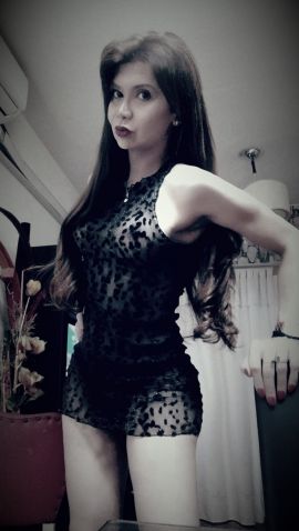 Cecilia Hot