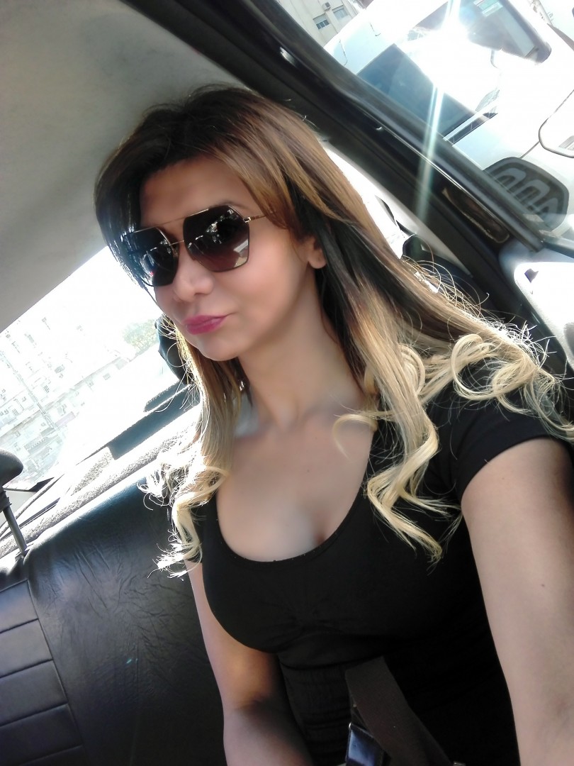 Cecilia Hot