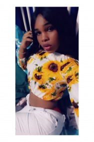 Hola mis amores soy una trans acompañante de lujo complaciente 
