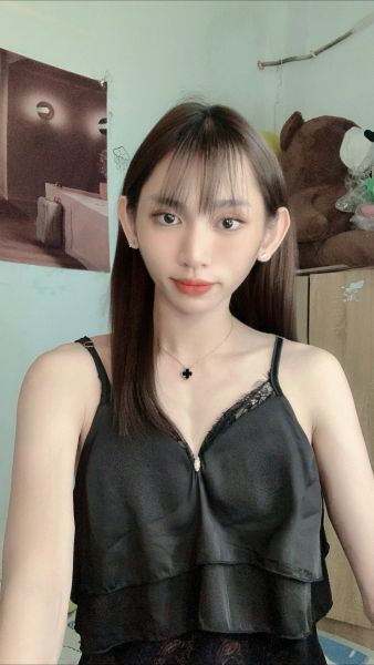 Hi darlin✌🏻  My name Angel Quynh Anh 🌸 im an escort shemale and Ladyboy 20year old 
i live District 4 
i love myself
Whatever your preference, it’s my pleasure to do
Zalo/imess/ imes telephone: 0931876581 