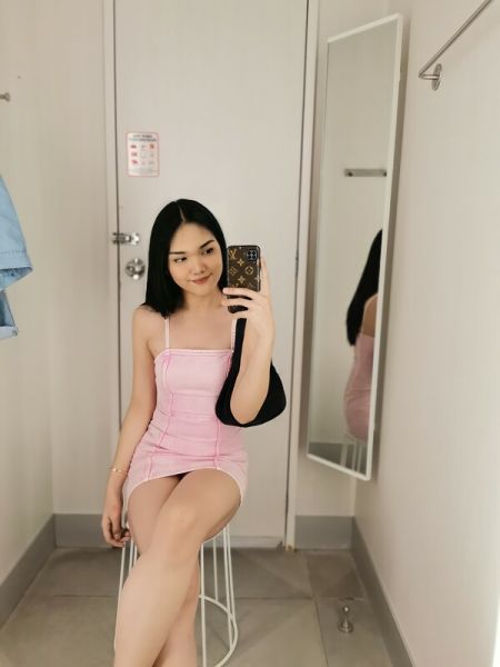 hi i'm Rebecca 20
young, fresh and tight asian shemale from Manila.

are you looking for a buddy, girlfriend, sexual partner and etc. well i guess im the one you are looking for. i can assure you that i have a very pleasing personality and i will satisfy your physical as well as emotional needs. 😉

i'm 100% clean and safe, i can be dominant/submissive with my 6inches cock and tight ass!🍆🍑

let's make your fantasy into reality feel free to message me. 👄
whatsapp & viber: +63 9617826470