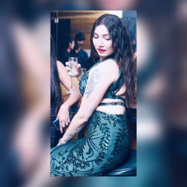 Hii guys I’m Victoria from mumbai 