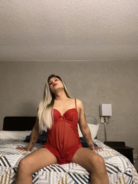 Hi papi , latina trans . My names Rosalinda or Linda for short . Im here to satisfy your sexual desires . Give me a text if you are interested. I travel around also so if you see me in you’re area stop by and see me . 
