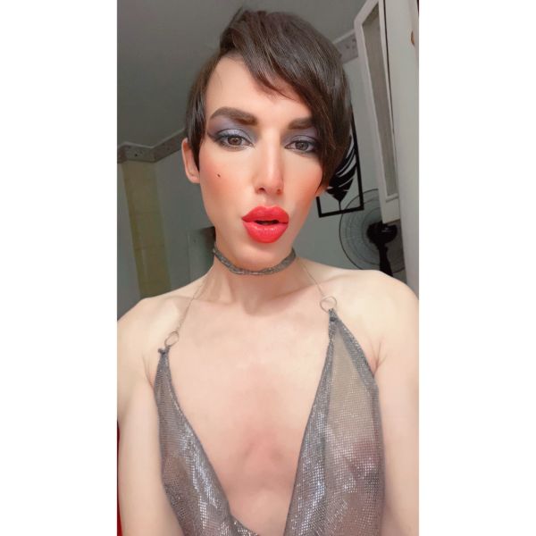 Coco femboy from cairo, so clean and classy 
Instagram: Cocosissyboyegy 
محدش يتصل علي رقمي عشان بعمل بلوك ، واتس بس 