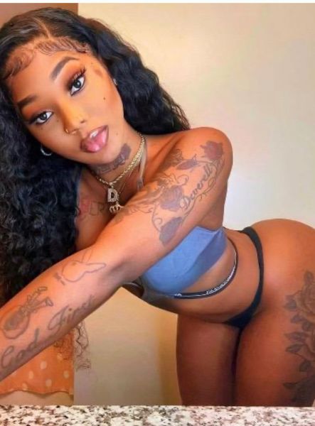 Chica tras cubana disponible 